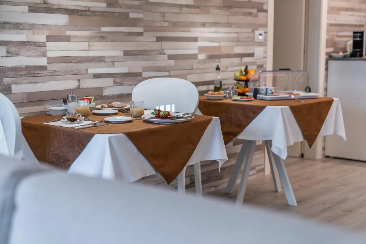 Bed and Breakfast Dolce Notte Верона