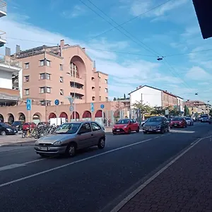 https://room-seventy-seventh.it-lombardy.com