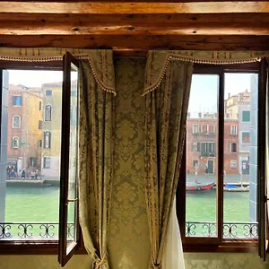 hotel-ca-dogaressa.hotelslidodijesolo.com/